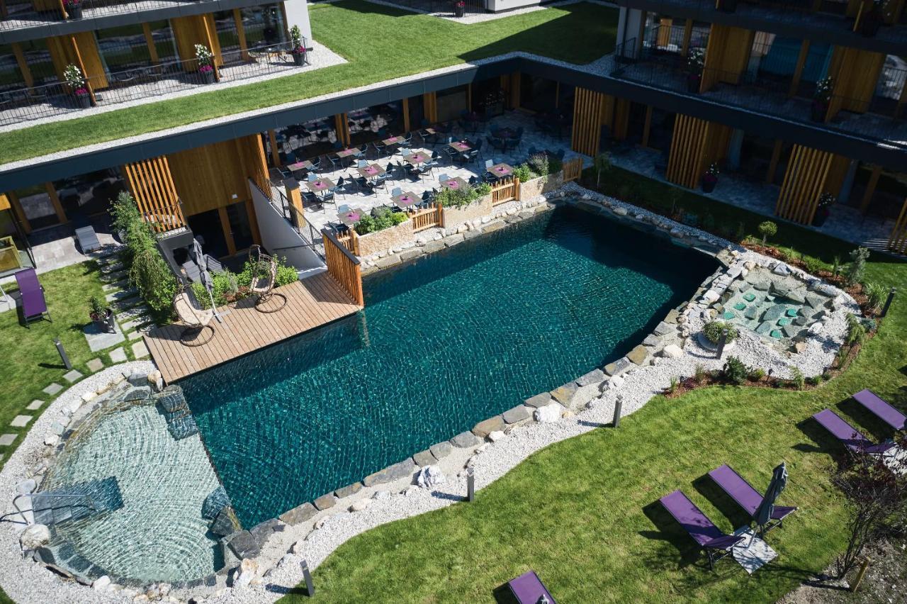 Wellness Und Brunch Morgenzeit Beheizter Naturpool Mit Sandstrand Genuss Fruehstueck Bis 13 Uhr Hochkoenig Sommercard Hotel 3*