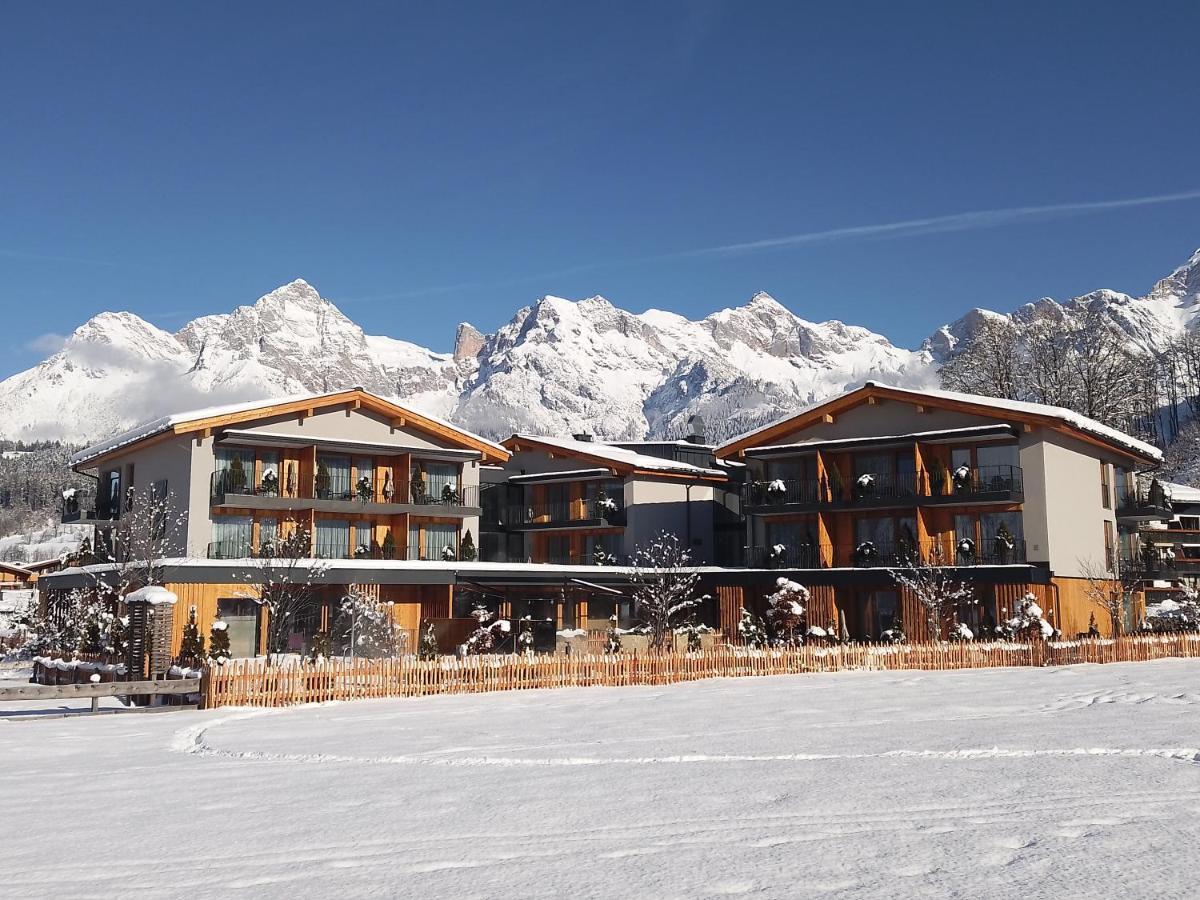 Hotel Wellness Und Brunch Morgenzeit Beheizter Naturpool Mit Sandstrand Genuss Fruehstueck Bis 13 Uhr Hochkoenig Sommercard Maria Alm am Steinernen Meer