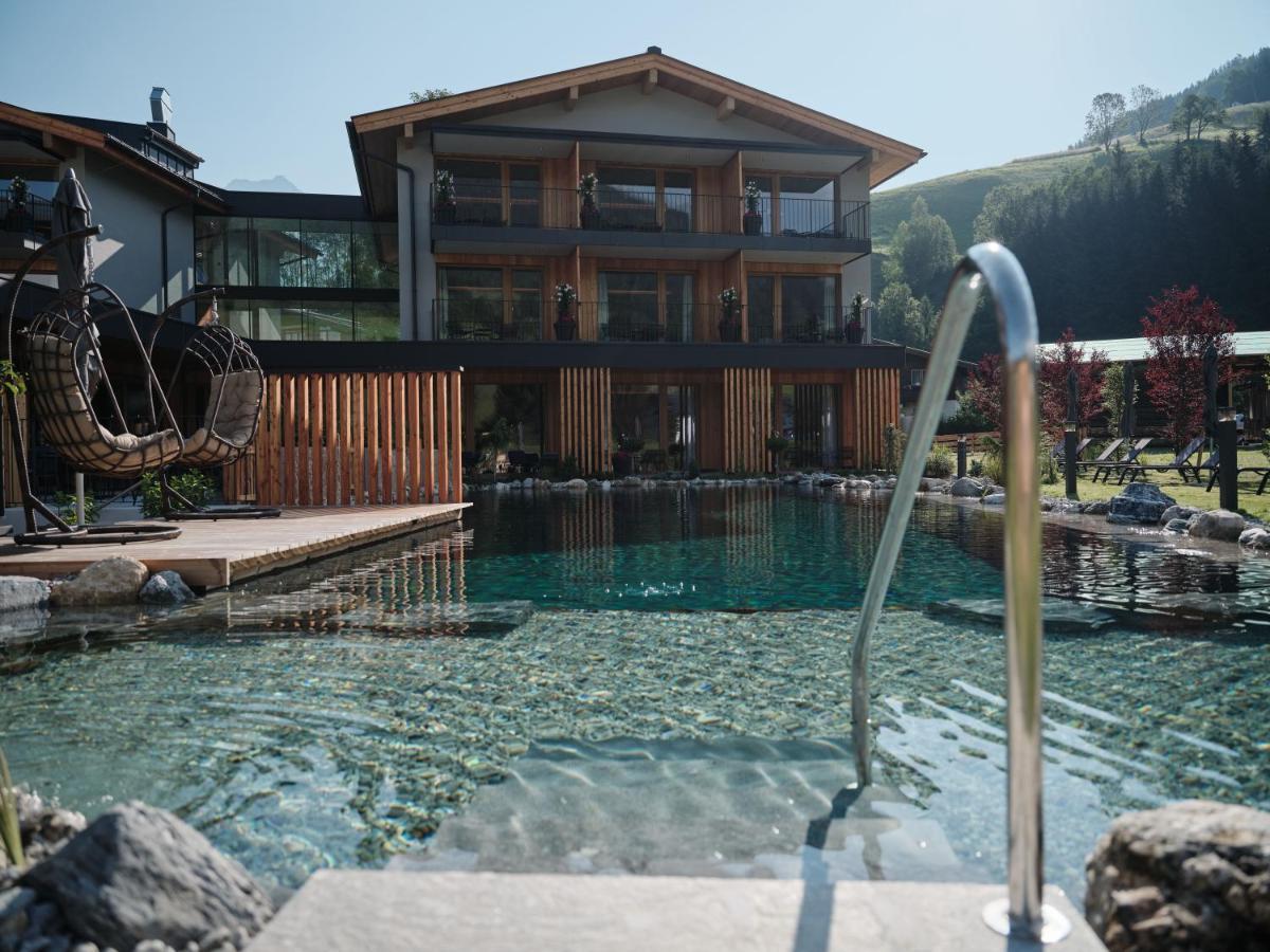 Wellness Und Brunch Morgenzeit Beheizter Naturpool Mit Sandstrand Genuss Fruehstueck Bis 13 Uhr Hochkoenig Sommercard Hotel 3*