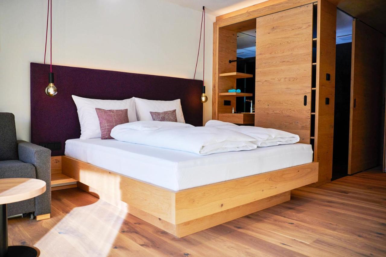 Wellness Und Brunch Morgenzeit Beheizter Naturpool Mit Sandstrand Genuss Fruehstueck Bis 13 Uhr Hochkoenig Sommercard Hotel 3*