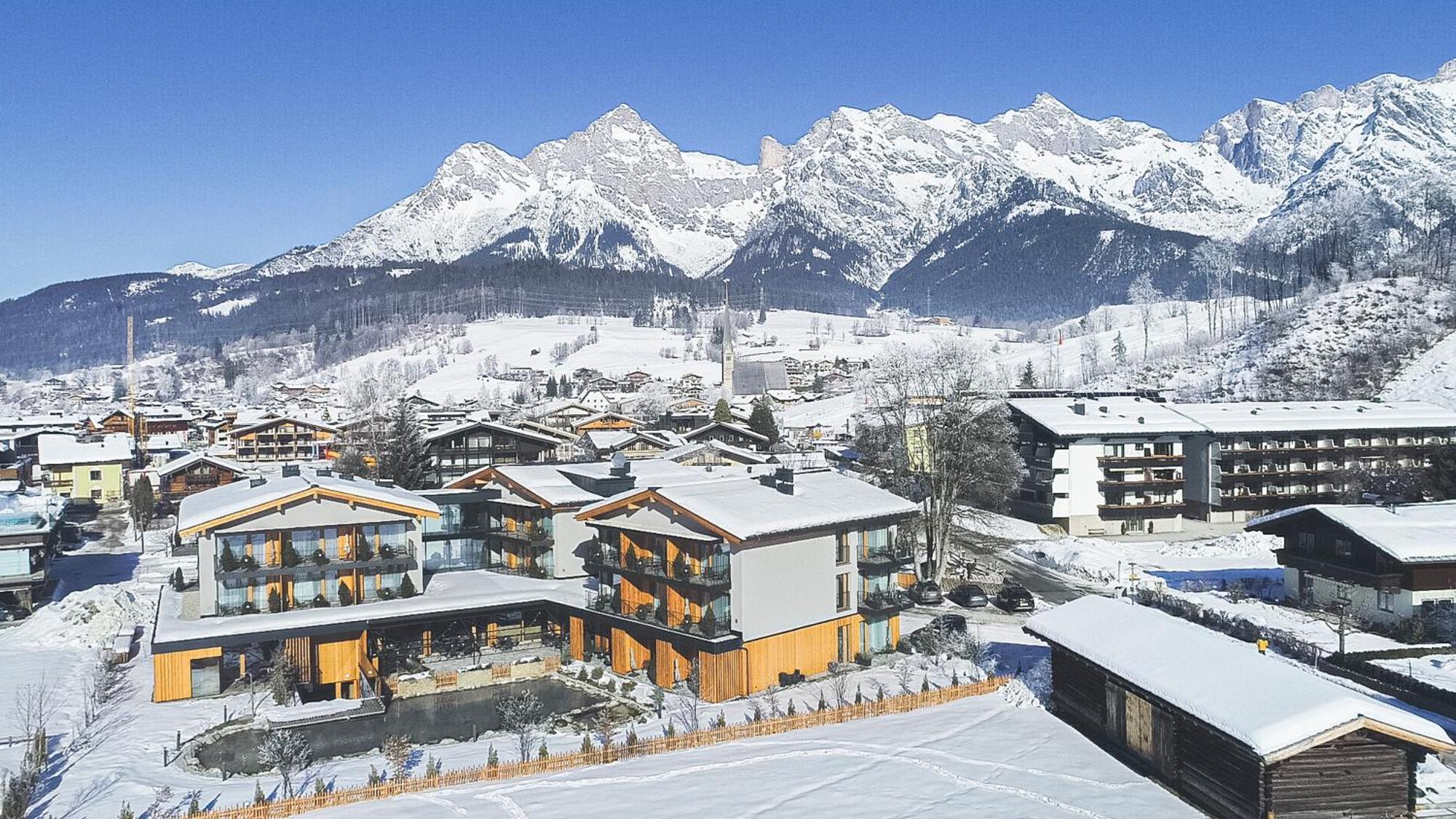 Wellness Und Brunch Morgenzeit Beheizter Naturpool Mit Sandstrand Genuss Fruehstueck Bis 13 Uhr Hochkoenig Sommercard 3* Maria Alm am Steinernen Meer