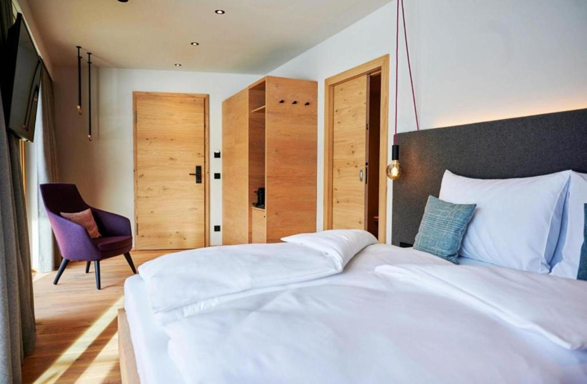 Hotel Wellness Und Brunch Morgenzeit Beheizter Naturpool Mit Sandstrand Genuss Fruehstueck Bis 13 Uhr Hochkoenig Sommercard Maria Alm am Steinernen Meer