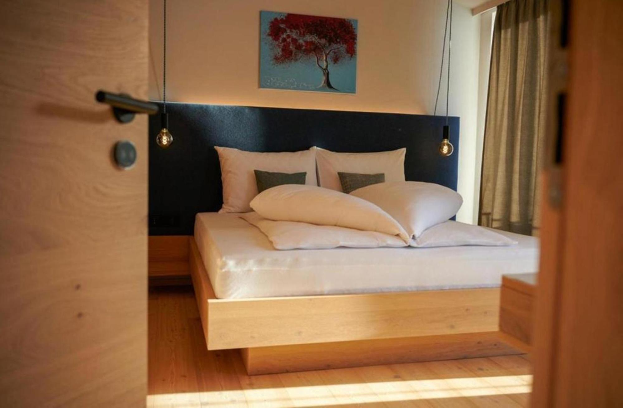 Wellness Und Brunch Morgenzeit Beheizter Naturpool Mit Sandstrand Genuss Fruehstueck Bis 13 Uhr Hochkoenig Sommercard 3*
