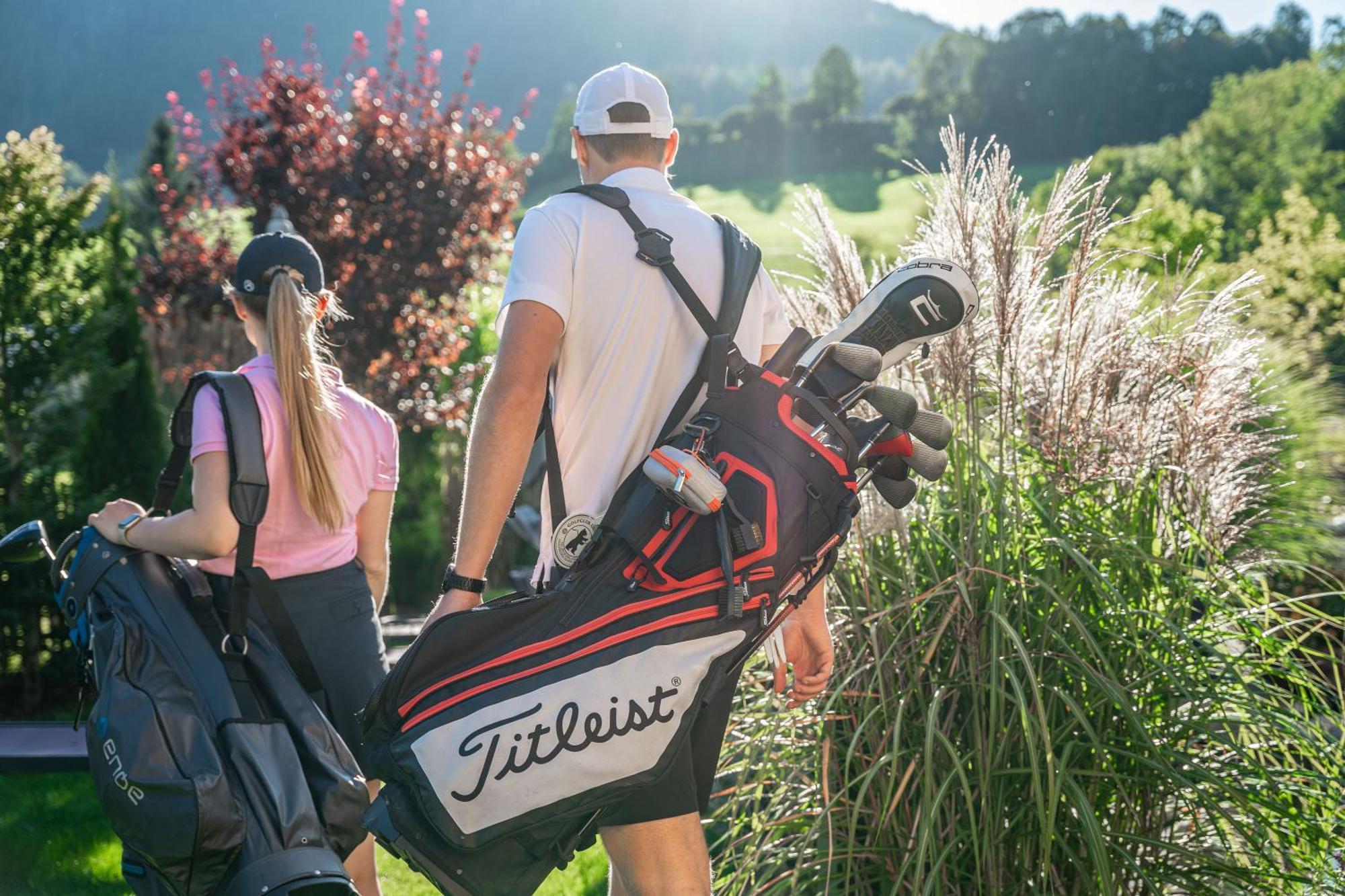 Wellness Und Brunch Morgenzeit Beheizter Naturpool Mit Sandstrand Genuss Fruehstueck Bis 13 Uhr Hochkoenig Sommercard Hotel Maria Alm am Steinernen Meer
